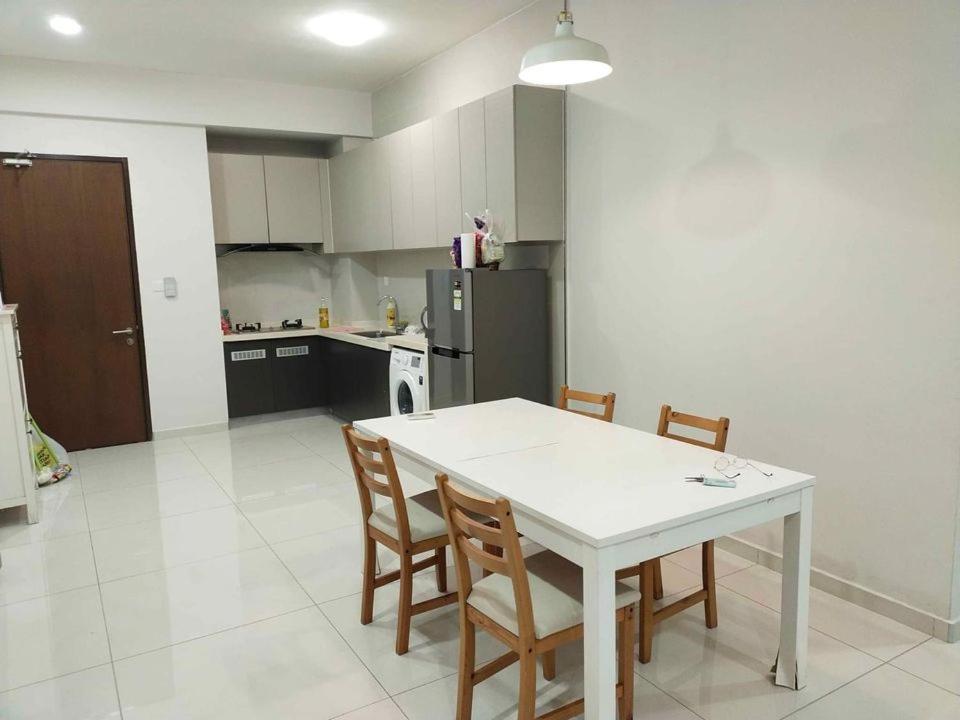 Rainbow Homestay Johor Bahru Zewnętrze zdjęcie